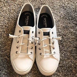 NWOT Sperry memory foam top-siders size 9